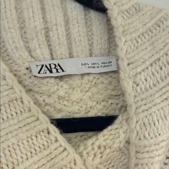 Zara Chunky Knit Sweater - Picture 2 of 2